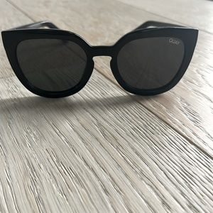 Quay women’s polarized black sunglasses